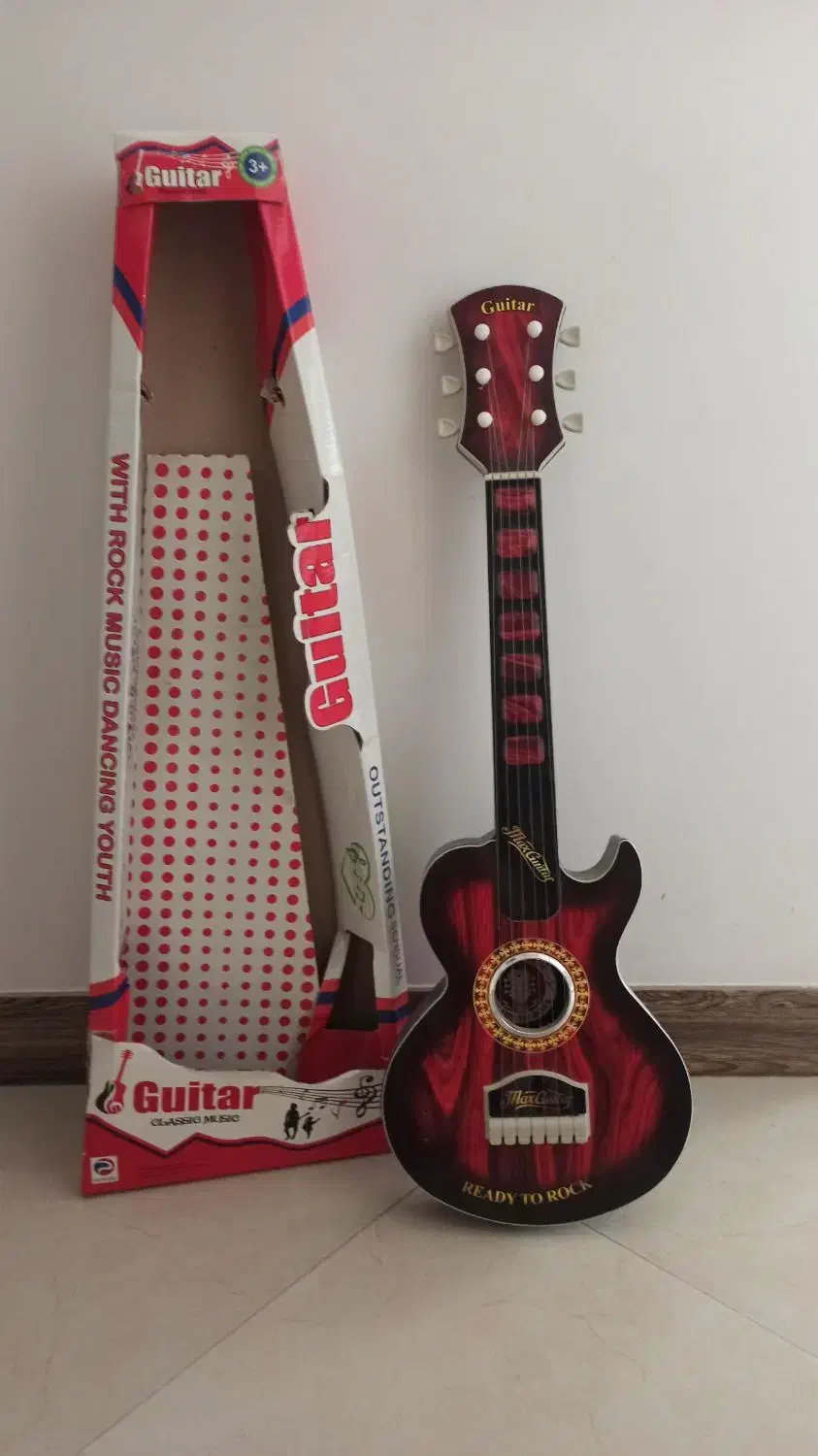 گیتار|اسباب‌بازی بچه|شیروان (خراسان), |دیوار