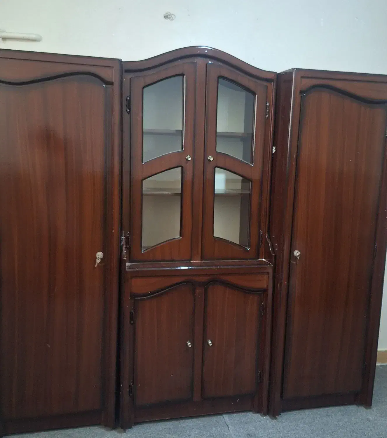 کمد .بوفه|بوفه، ویترین، کنسول|ارومیه, |دیوار