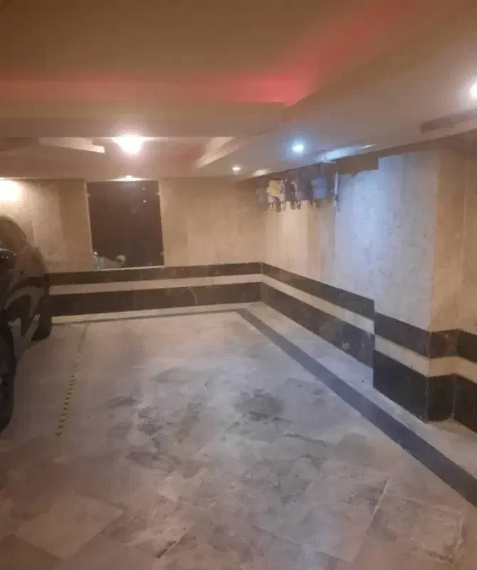 ۱۲۳ متر ۲ خواب در فاطمی، گلها