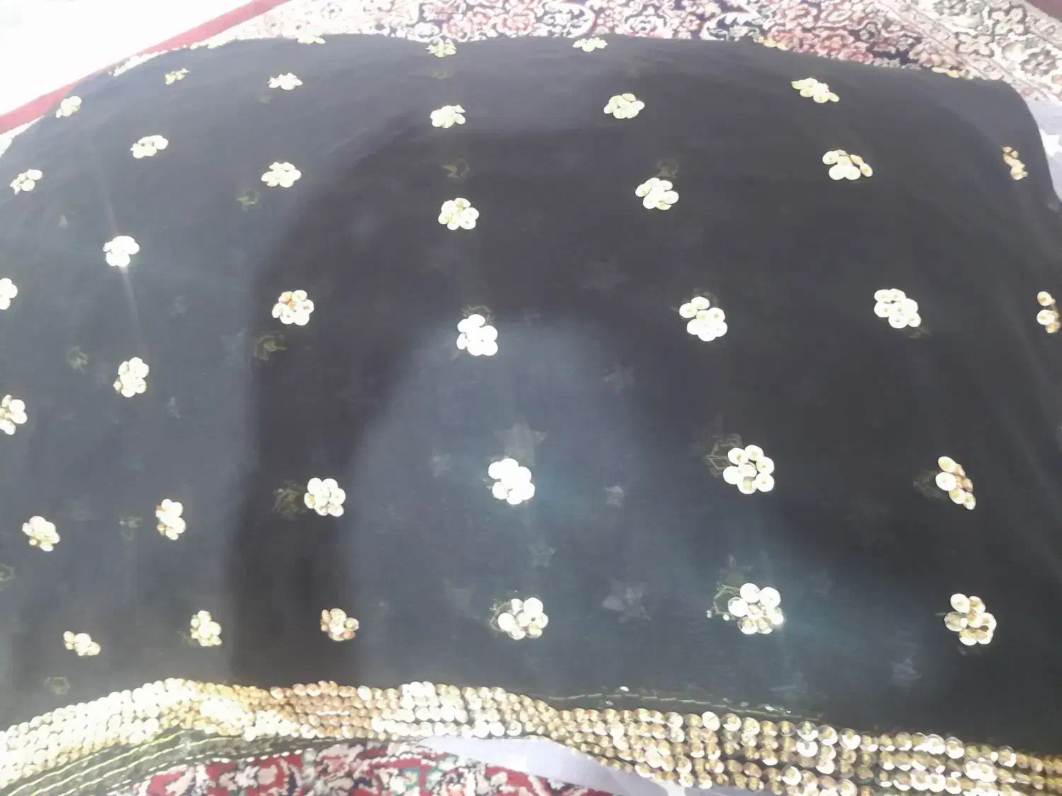 یک عدد روسری مجلسی|لباس|سنندج, |دیوار