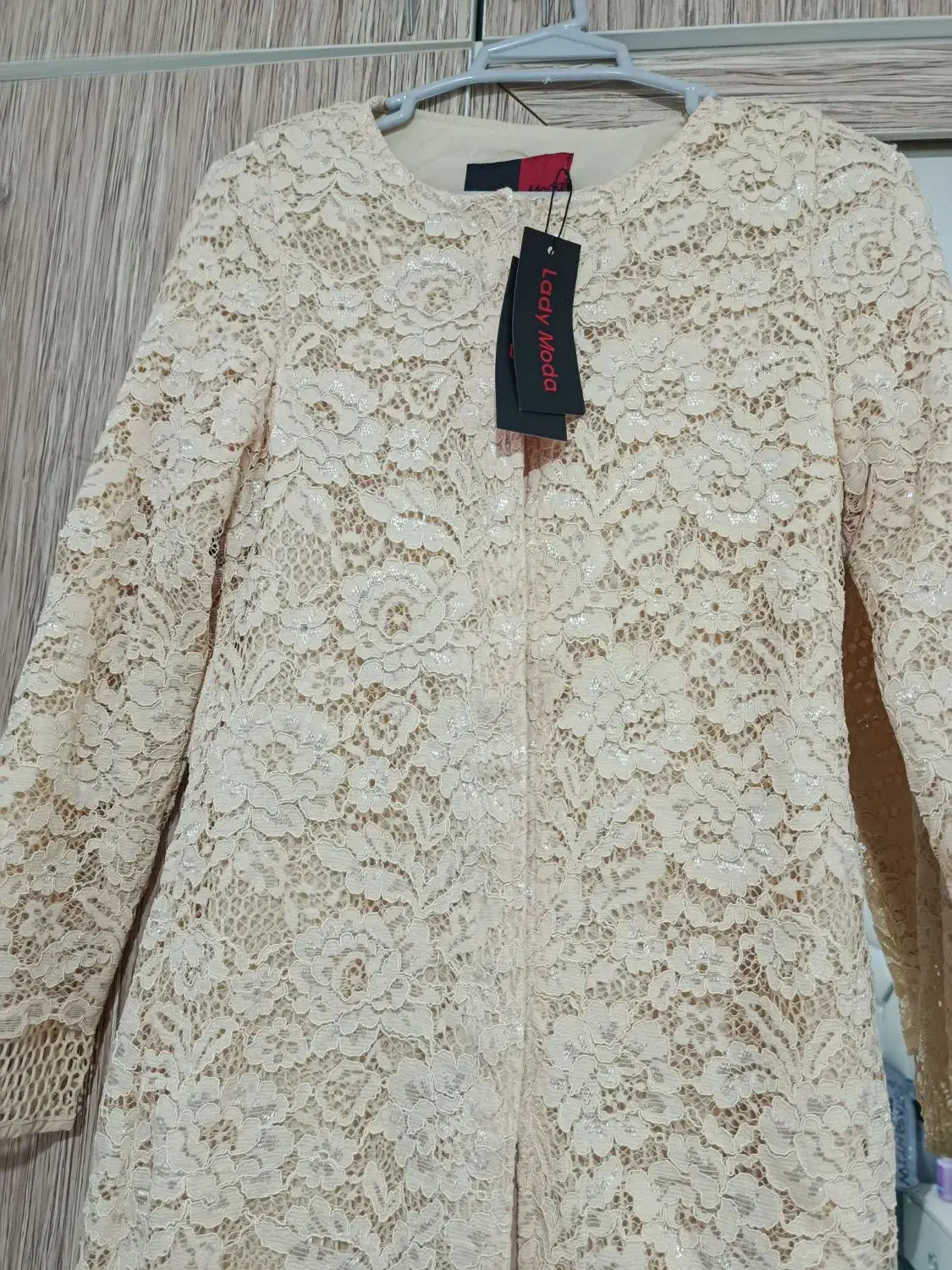 پیراهن مجلسی|لباس|ایلام, |دیوار