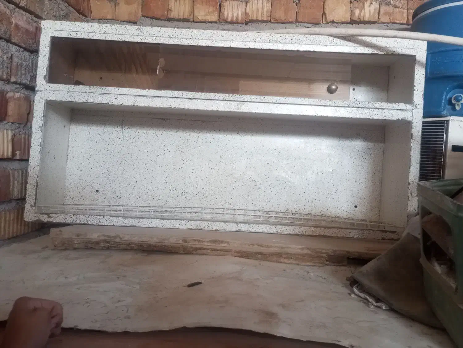 آبچکان|آبچکان و نظمدهنده ظروف|ایرانشهر, |دیوار