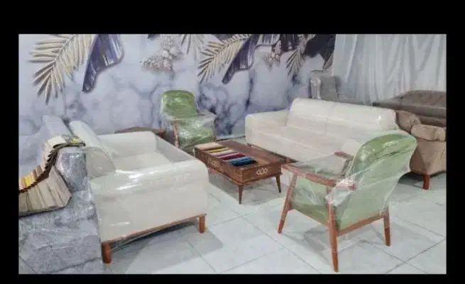 ۶۷۸۸فروش هدهد مهرگان حراج شروع شد ۶۷۸۸|مبلمان خانگی و میز عسلی|صدرا-فارس, فاز ۱|دیوار