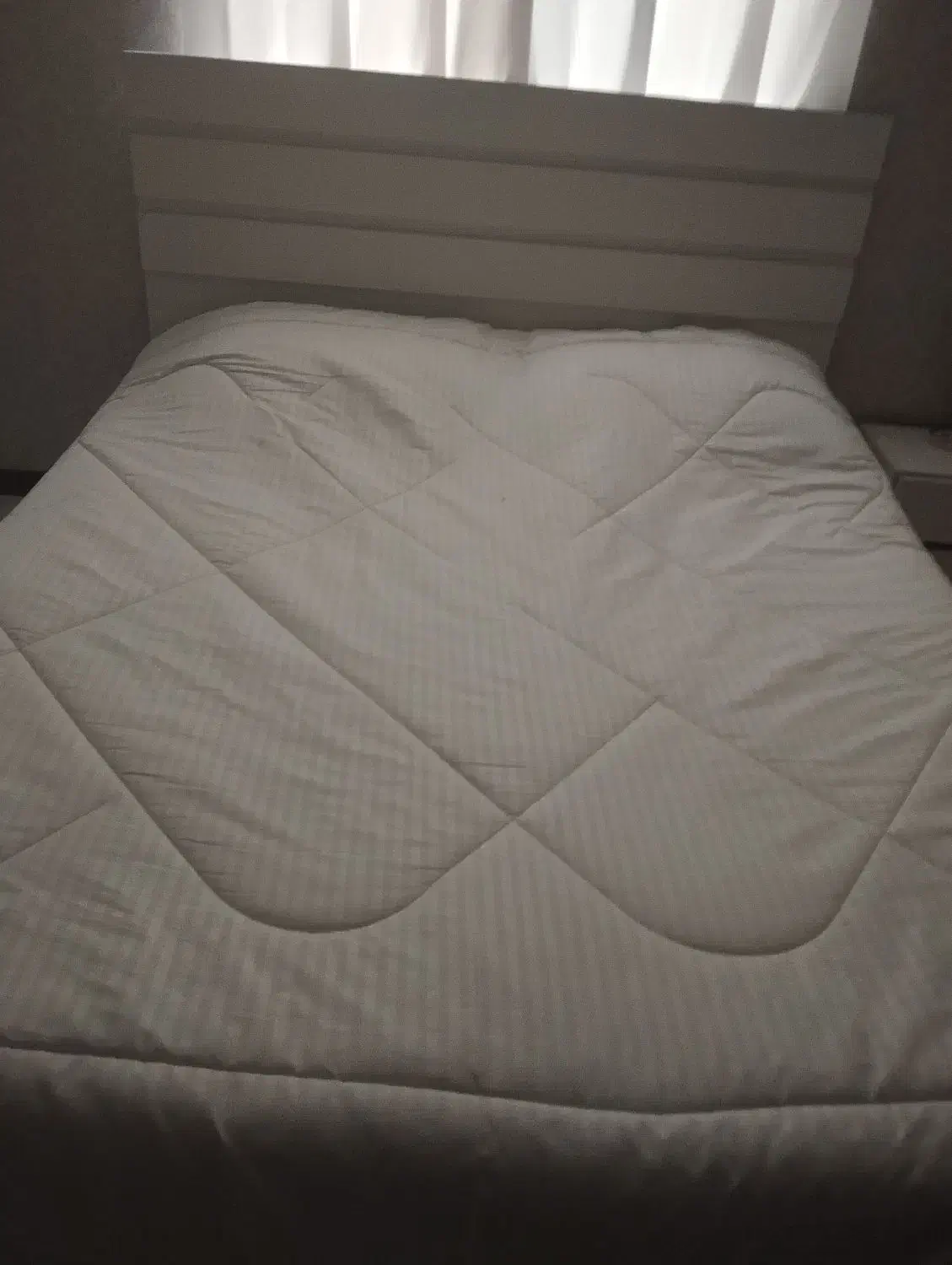 رو تختی هتلی|سرویس روتختی|مشهد, چهارچشمه|دیوار