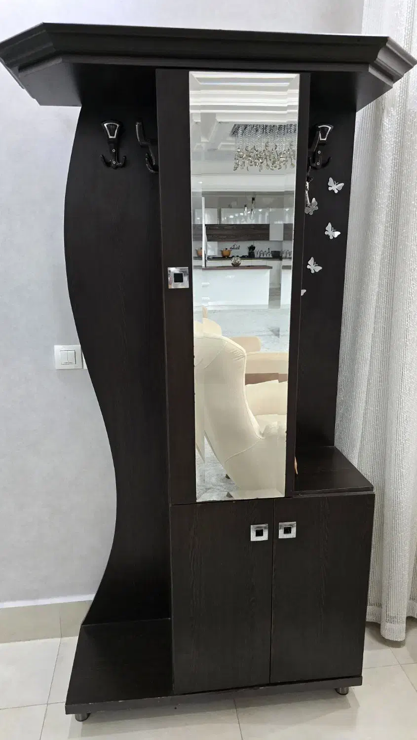 جاکفشی|جاکفشی، کمد، دراور|شوش, |دیوار