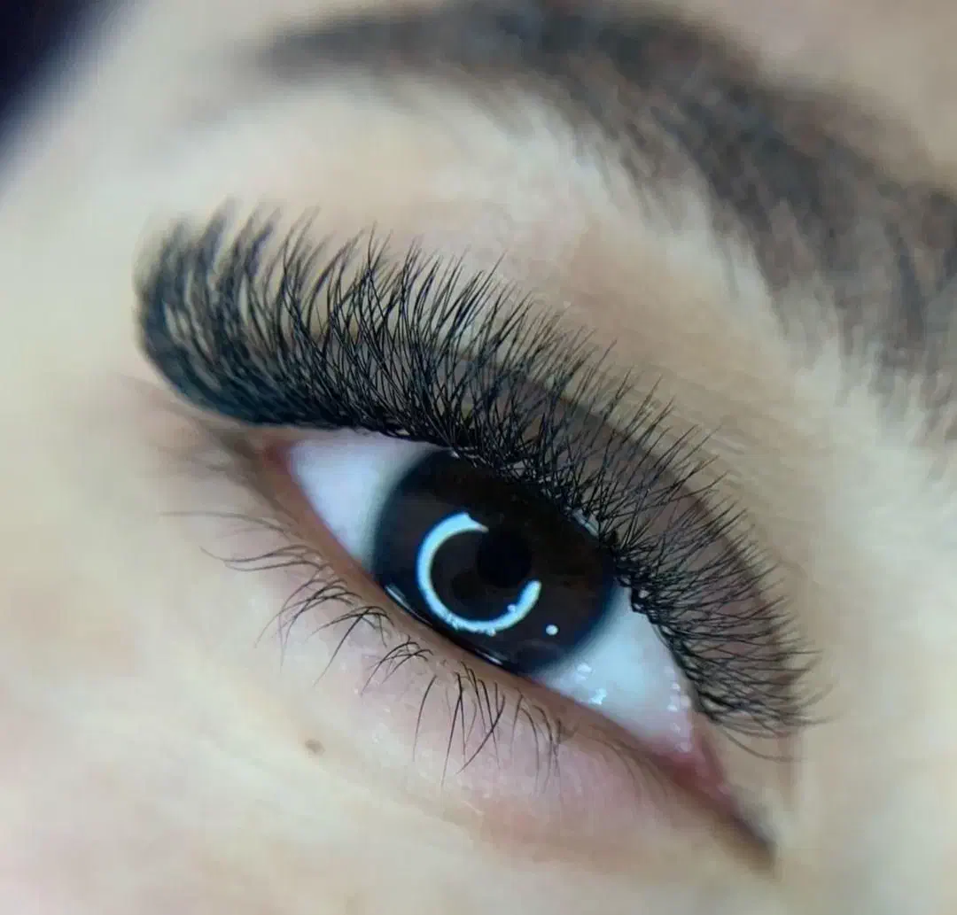 تخفیفات پاییزی آموزش وکاشت مژه|خدمات آرایشگری و زیبایی|زرند, |دیوار