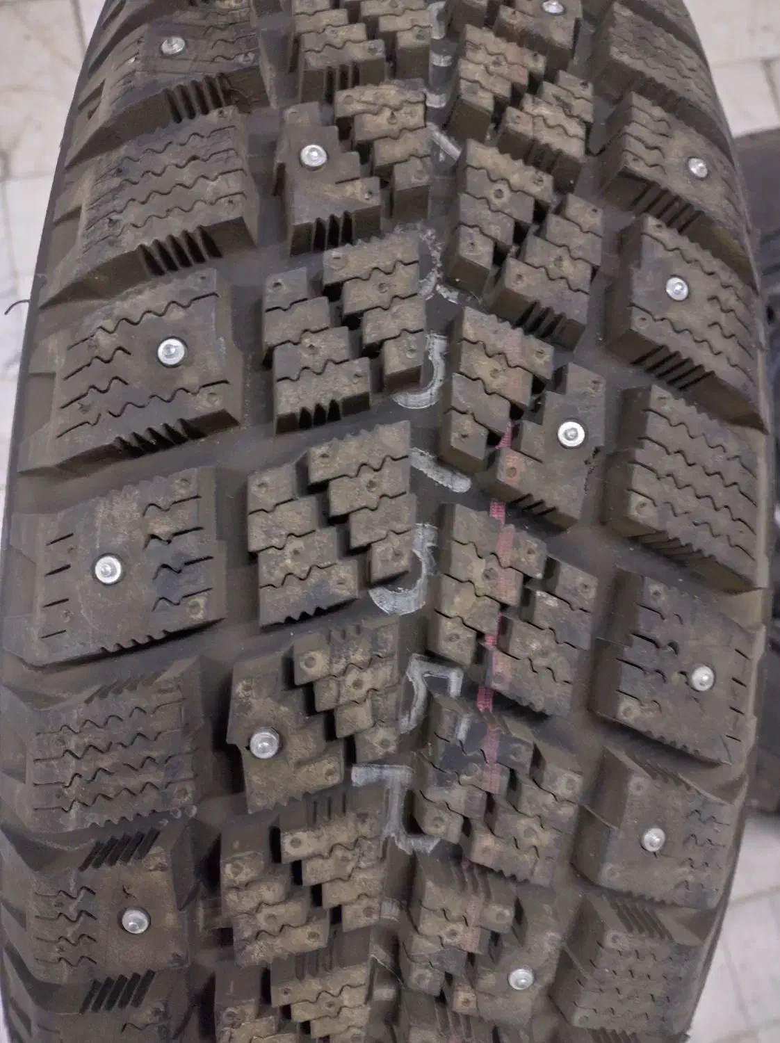 لاستیک یخ شکن هانکوک کره|قطعات یدکی و لوازم جانبی|تهران, قیطریه|دیوار