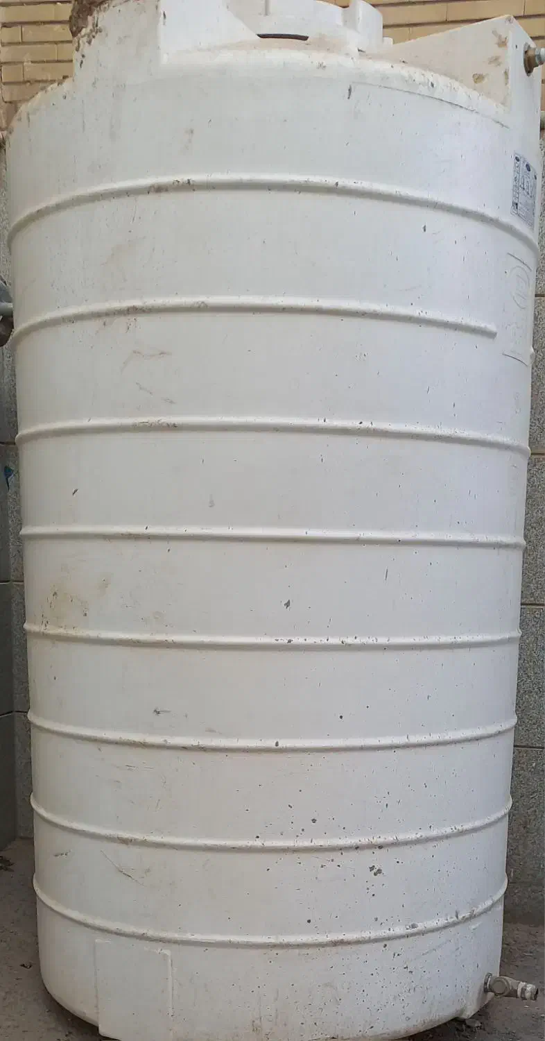 مخزن آب ۲۰۰۰ لیتری|مصالح و تجهیزات ساختمان|کاشان, لتحر|دیوار