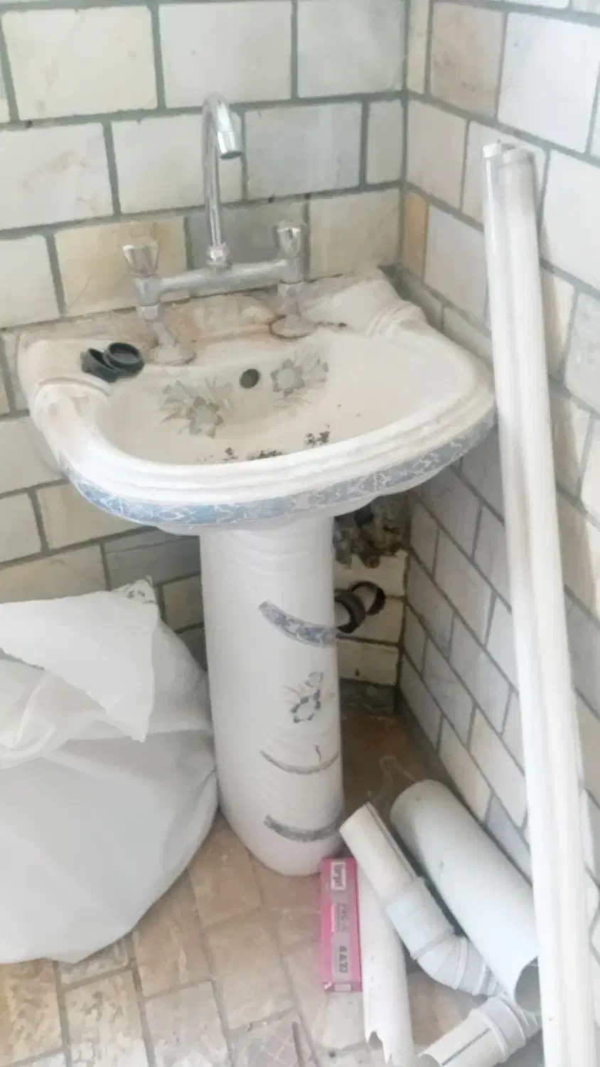 روشویی باشیر سالم|لوازم سرویس بهداشتی|محمدیه-قزوین, |دیوار