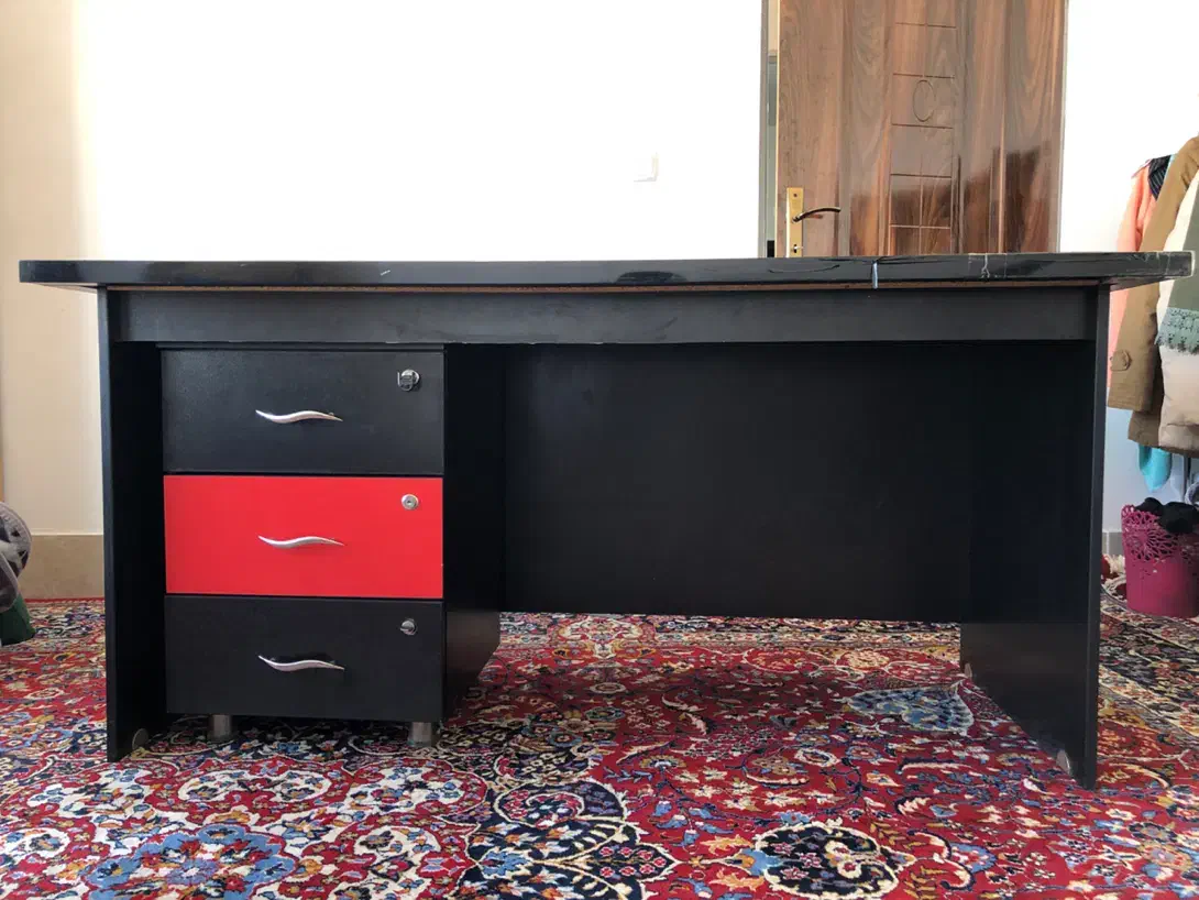 میز اداری|مبلمان اداری|نیشابور, شهرک ولیعصر|دیوار