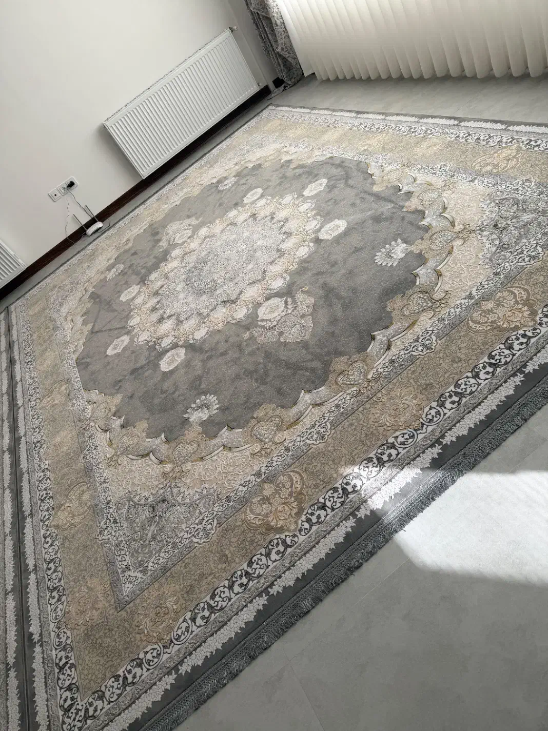 فرش ۱۲ متری|فرش|سبزوار, قصبه شرقی|دیوار