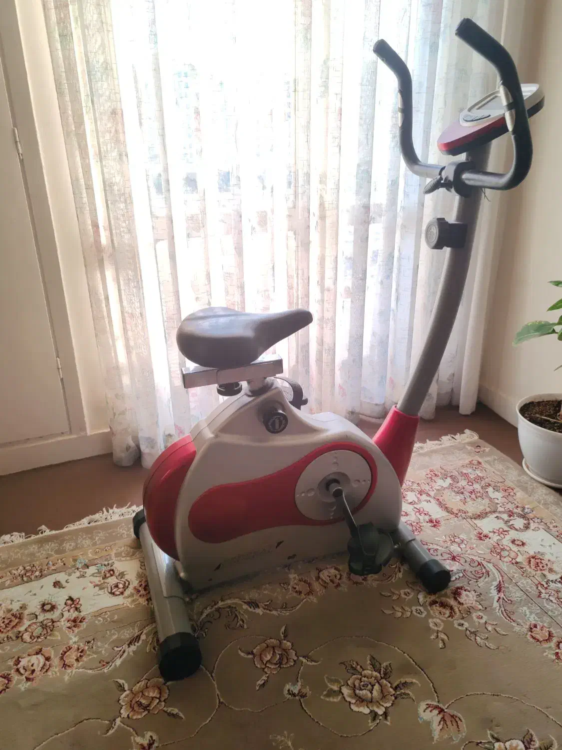 دوچرخه ثابت|تجهیزات ورزشی|تهران, شهرک شهید رجایی (کوی نوبنیاد)|دیوار