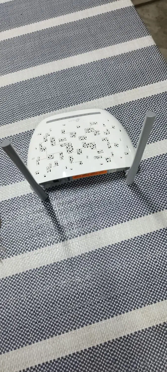 مودم تلفن ثابت در حد نو|مودم و تجهیزات شبکه|پرند, فاز ۲|دیوار