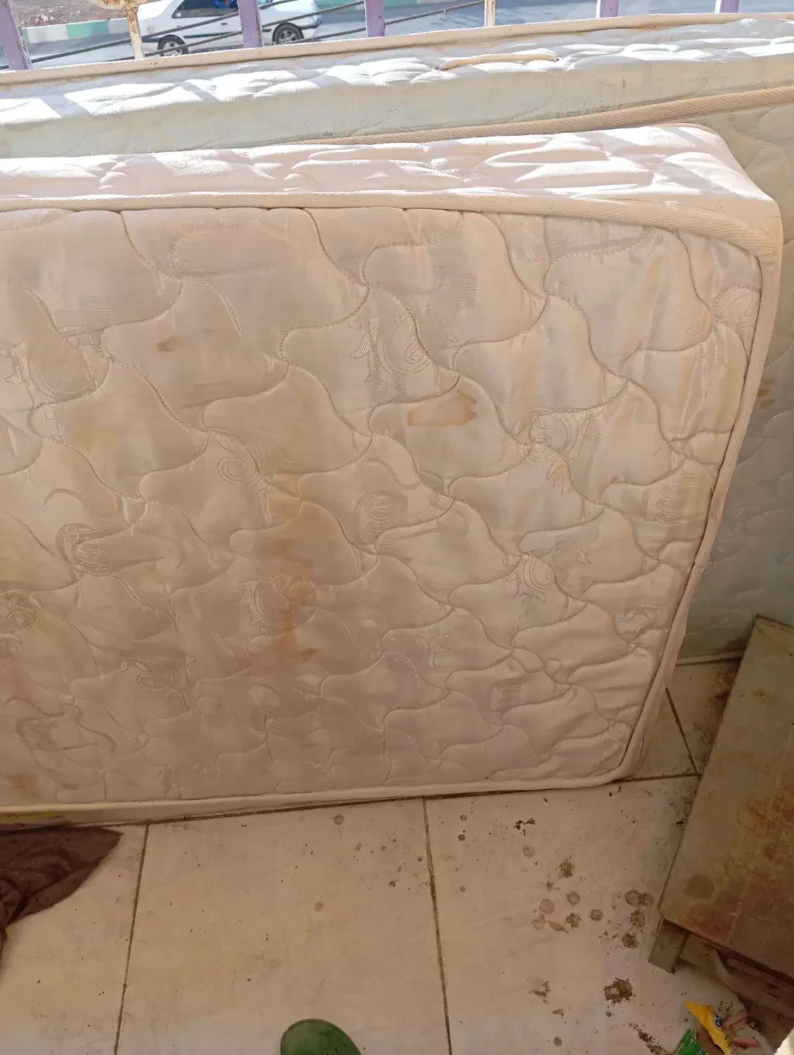 یه عدد تشک فنری یه نفری یه عدد دونفری|تشک تختخواب|یاسوج, |دیوار