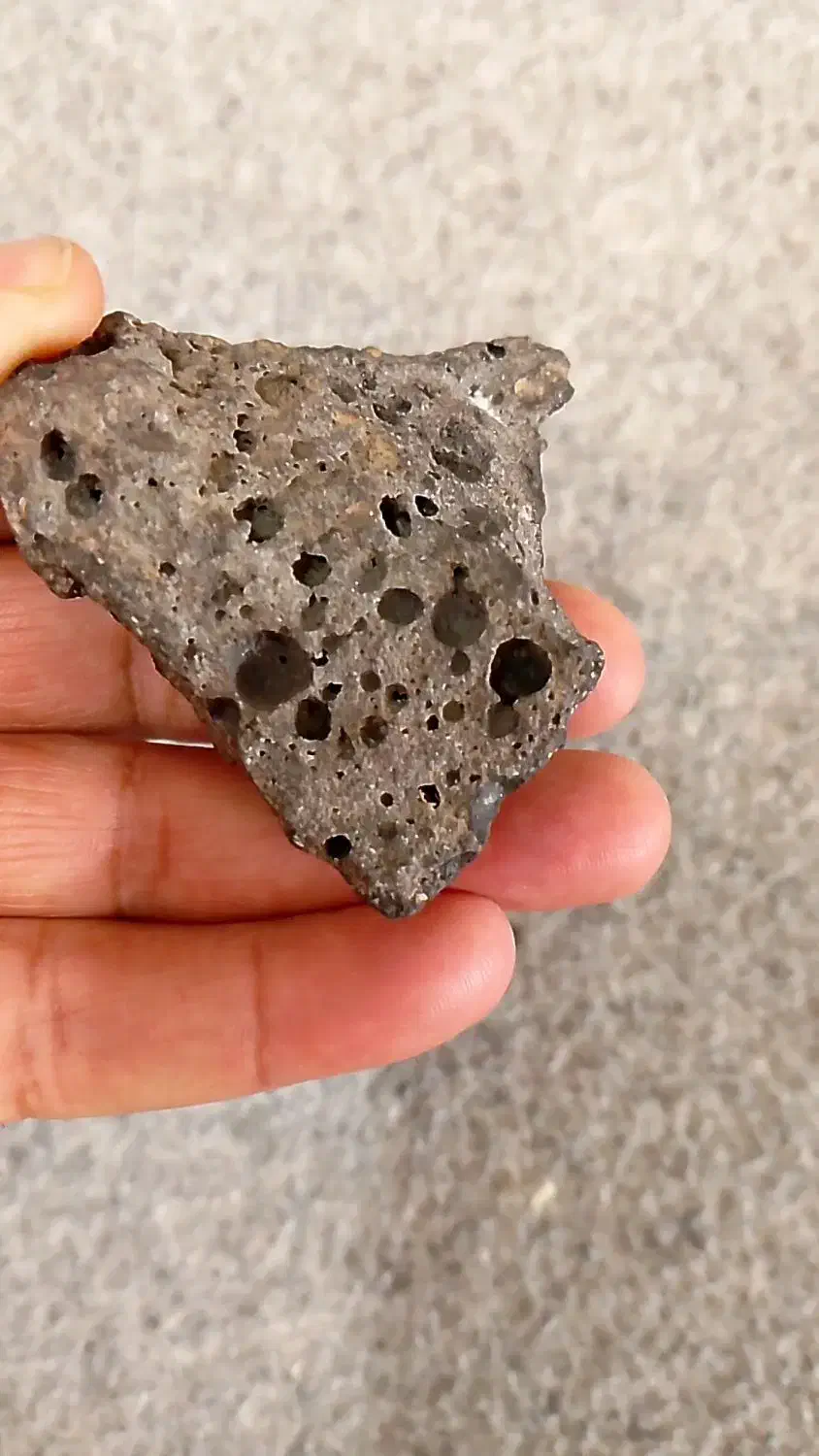 شهاب سنگ ماه|کلکسیون اشیاء عتیقه|بجنورد, |دیوار