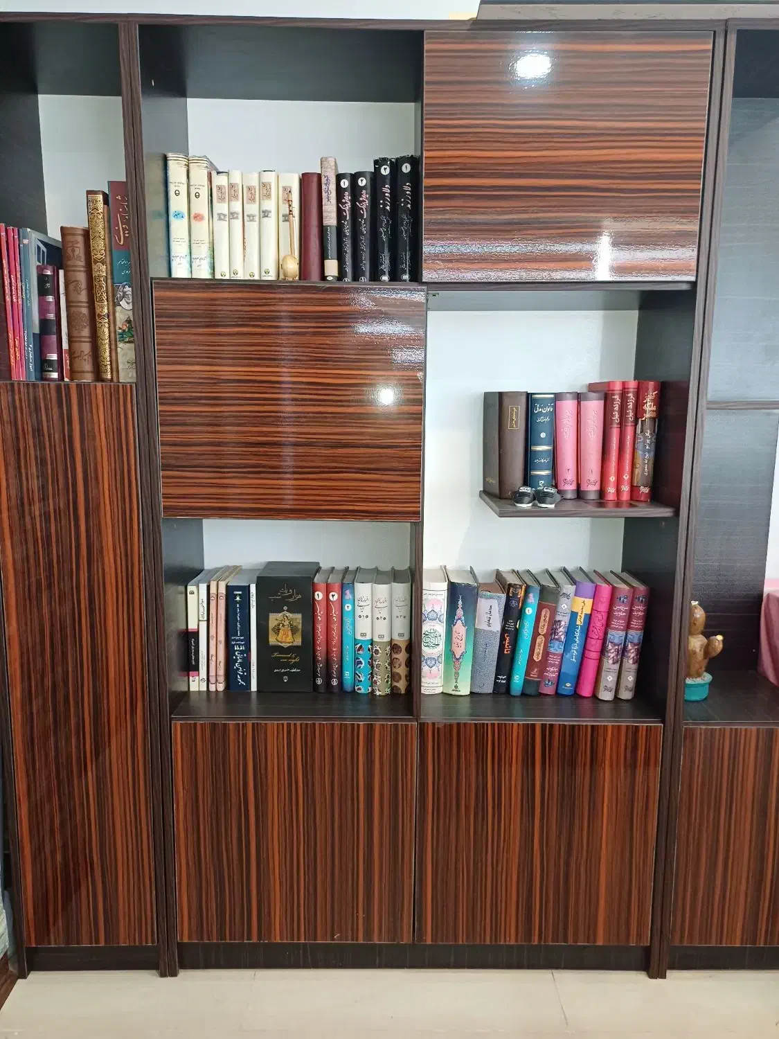 کتابخانه|کتابخانه، شلف، قفسههای دیواری|بندر ماهشهر, |دیوار