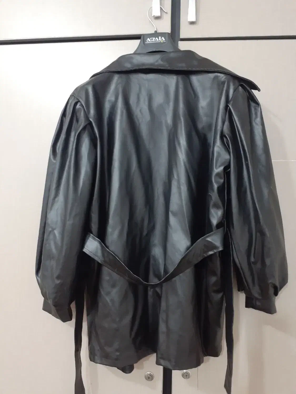 پالتوچرم مشکی آستین پفی دخترانه|لباس|شوش, |دیوار