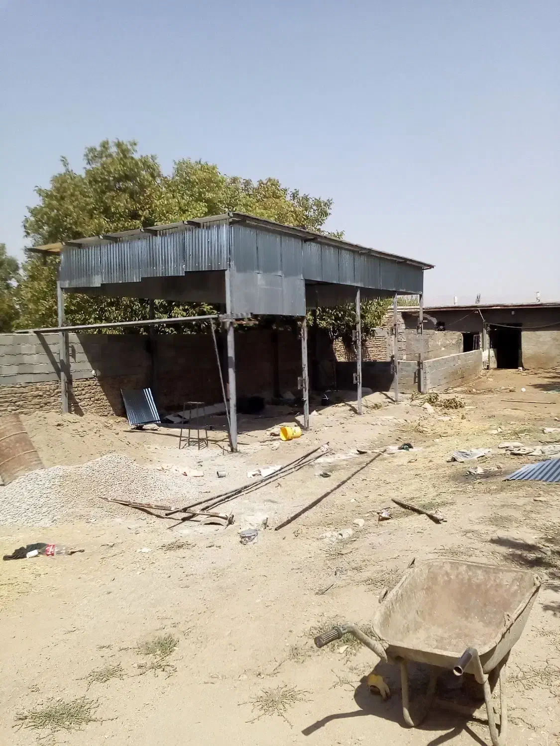 جوشکار سیار اسکلت شیروانی درو پنجره|خدمات پیشه و مهارت|بروجرد, |دیوار