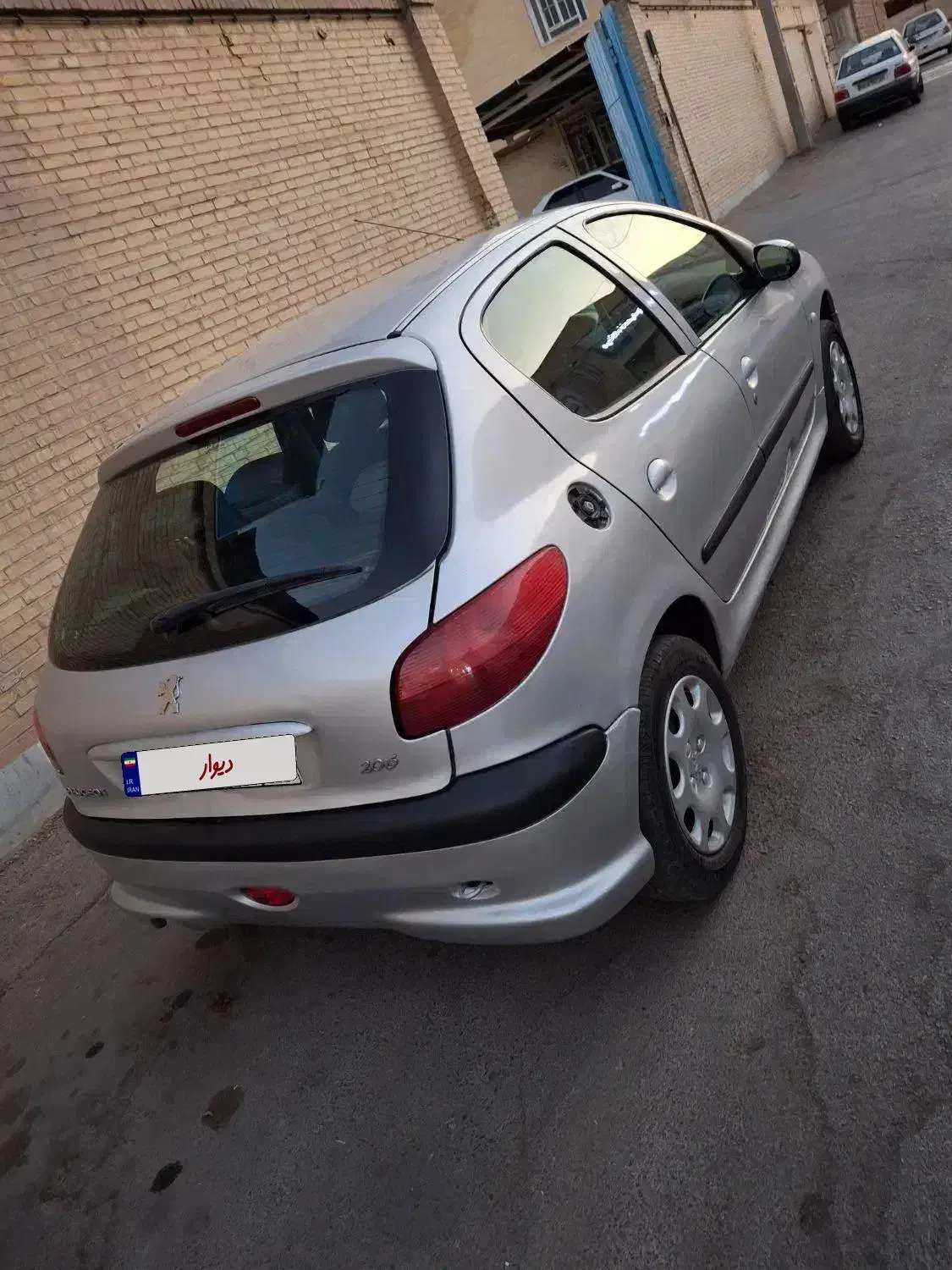 ۲۰۶ مدل ۸۶ تیپ ۳ شاسی پلمپ|خودرو سواری و وانت|یزد, |دیوار