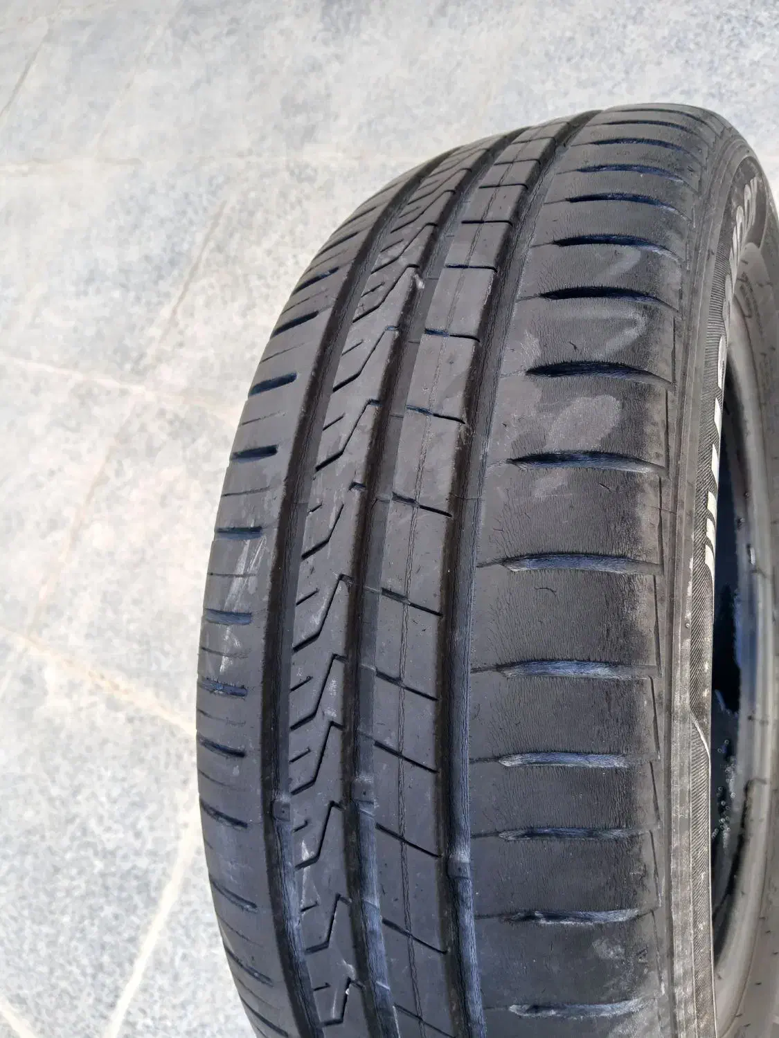 کمک فنر جلو پژو پارس و لاستیک ماشین هانکوک کره|قطعات یدکی و لوازم جانبی|قشم, |دیوار