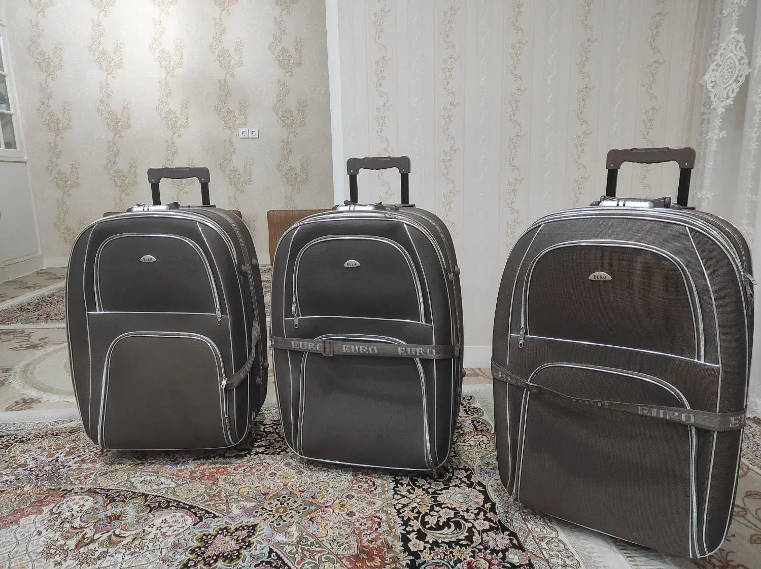 چمدان|کیف، کفش، کمربند|شوشتر, |دیوار