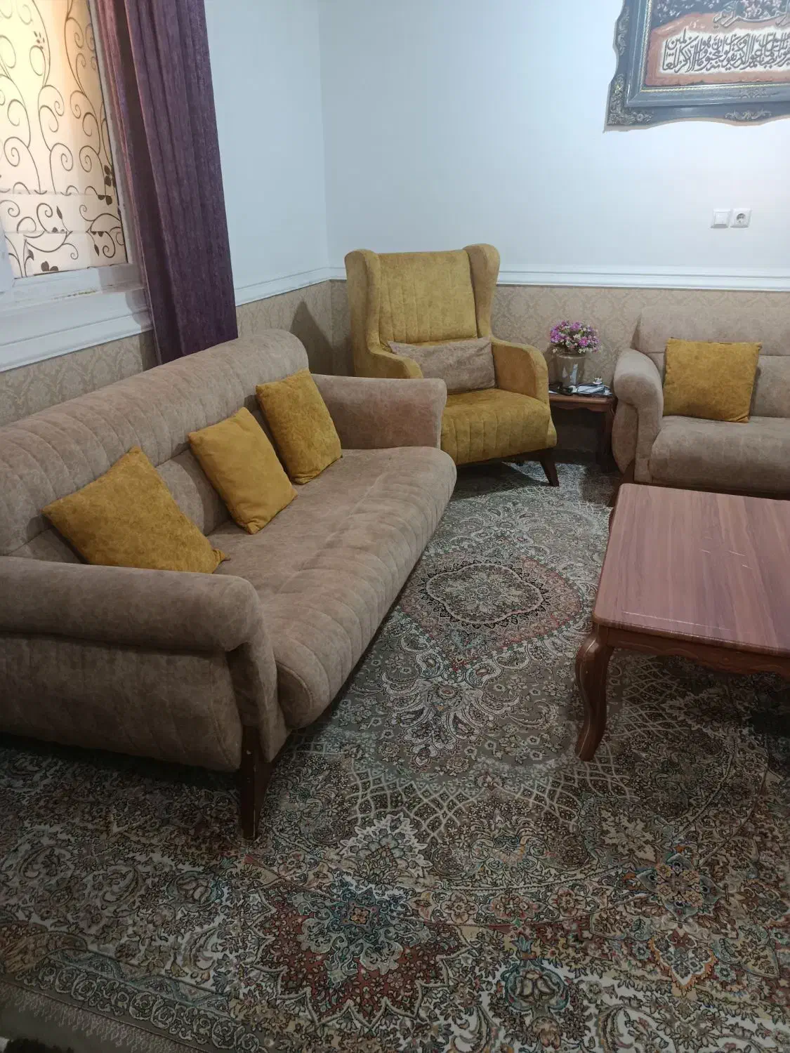 یک دست مبل هفت نفره همراه با میز وعسلی|مبلمان خانگی و میز عسلی|بندر گناوه, |دیوار