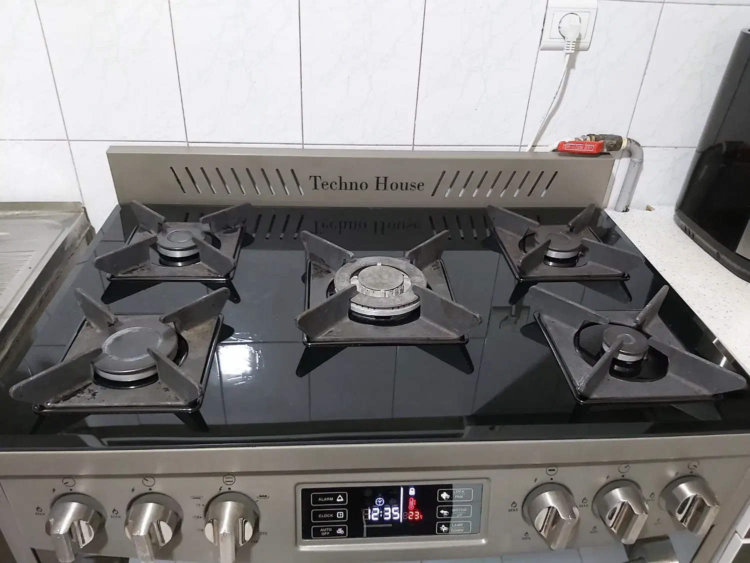 اجاق گاز فردارصفحه شیشه ای|اجاق گاز و لوازم برقی پخت‌وپز|گلستان (تهران), |دیوار