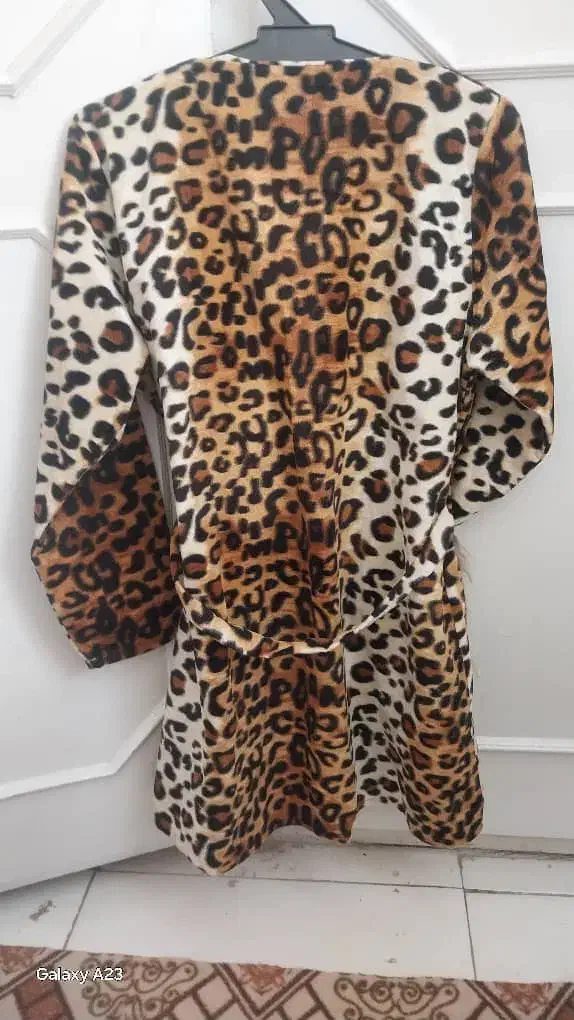 لباس در حد نو|لباس|تهران, تختی|دیوار