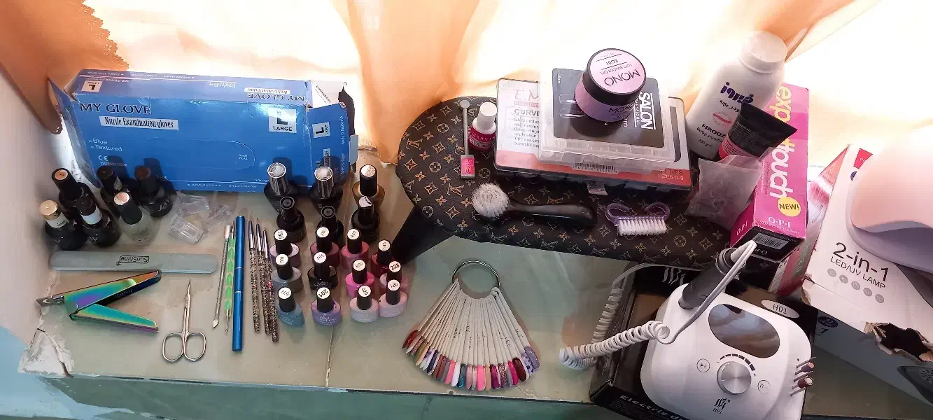 فروش وسایل کاشت ناخن|آرایشی، بهداشتی، درمانی|تهران, ایرانشهر|دیوار