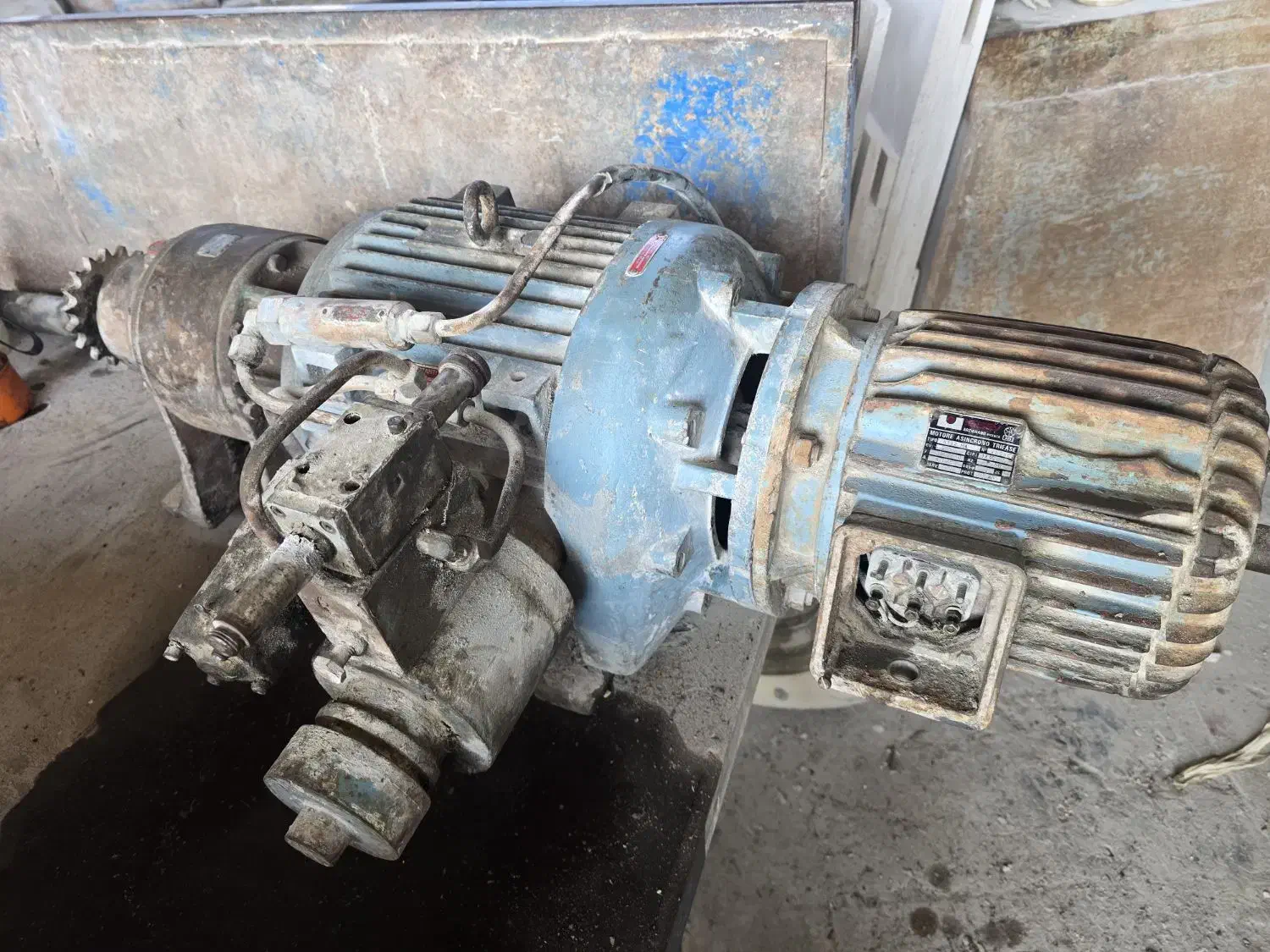 موتور گیربکس هیدرولیکی دور متغیر|ماشین‌آلات صنعتی|فشاپویه, |دیوار