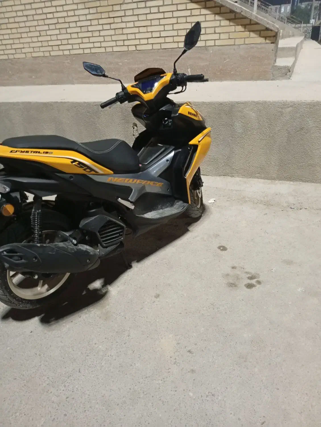 موتور یاماها نیوفیس|موتورسیکلت|بندر کنگان, |دیوار