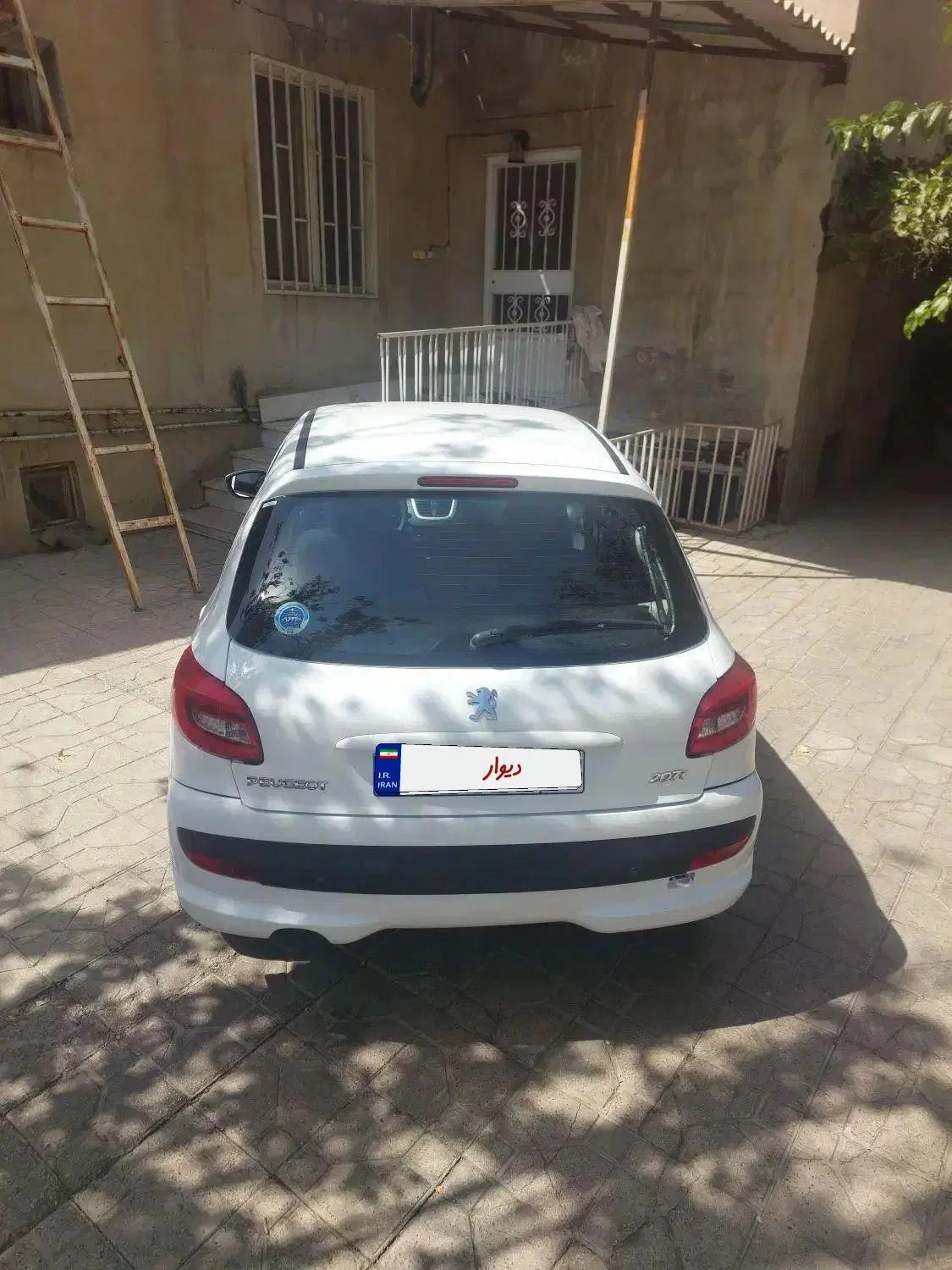 ۲۰۷ مدل ۴۰۳|خودرو سواری و وانت|تهران, حصارک|دیوار
