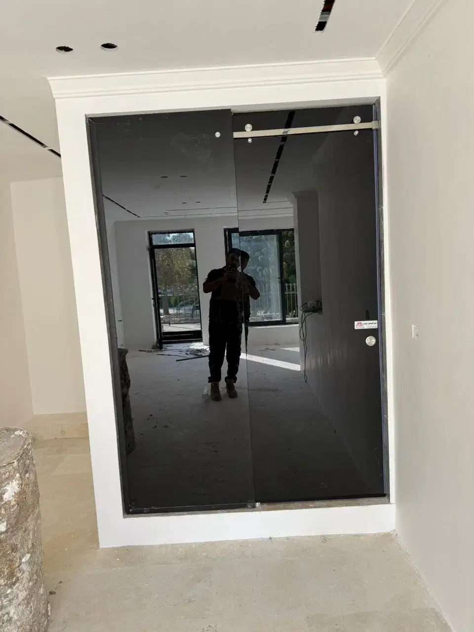 اجرای شیشه سکوریت|خدمات پیشه و مهارت|خورموج, |دیوار