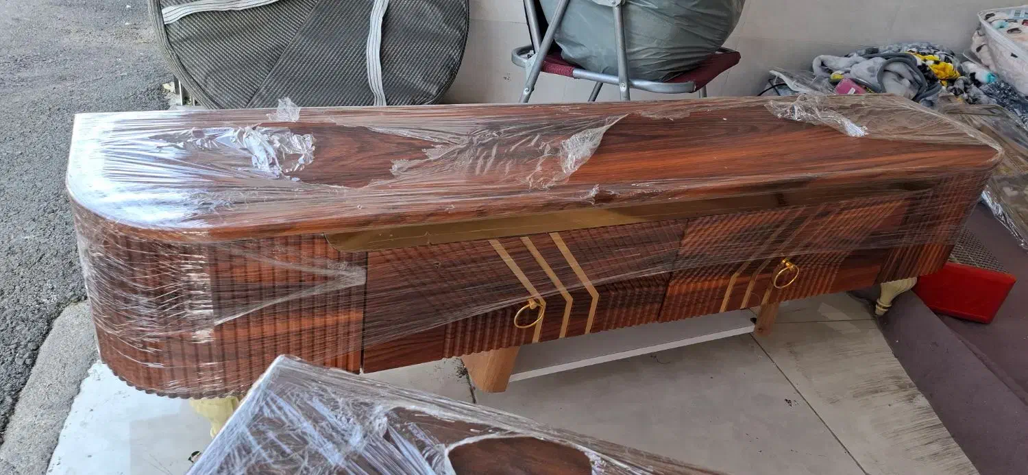 میز تلوزیون به دلیل جمع کردن مغازه|میز تلویزیون|جهرم, |دیوار