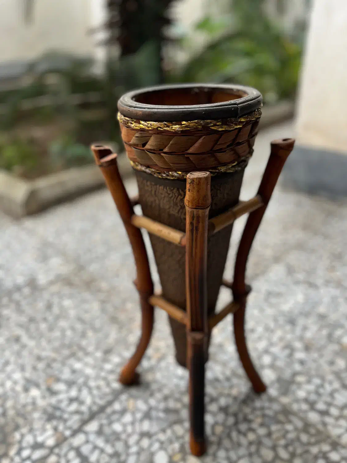 گلدان بامبو پایه دار|گل مصنوعی|ساری, |دیوار