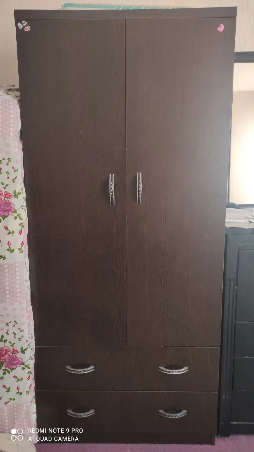 میز ، کمد ، دراور|جاکفشی، کمد، دراور|مهاجران, |دیوار