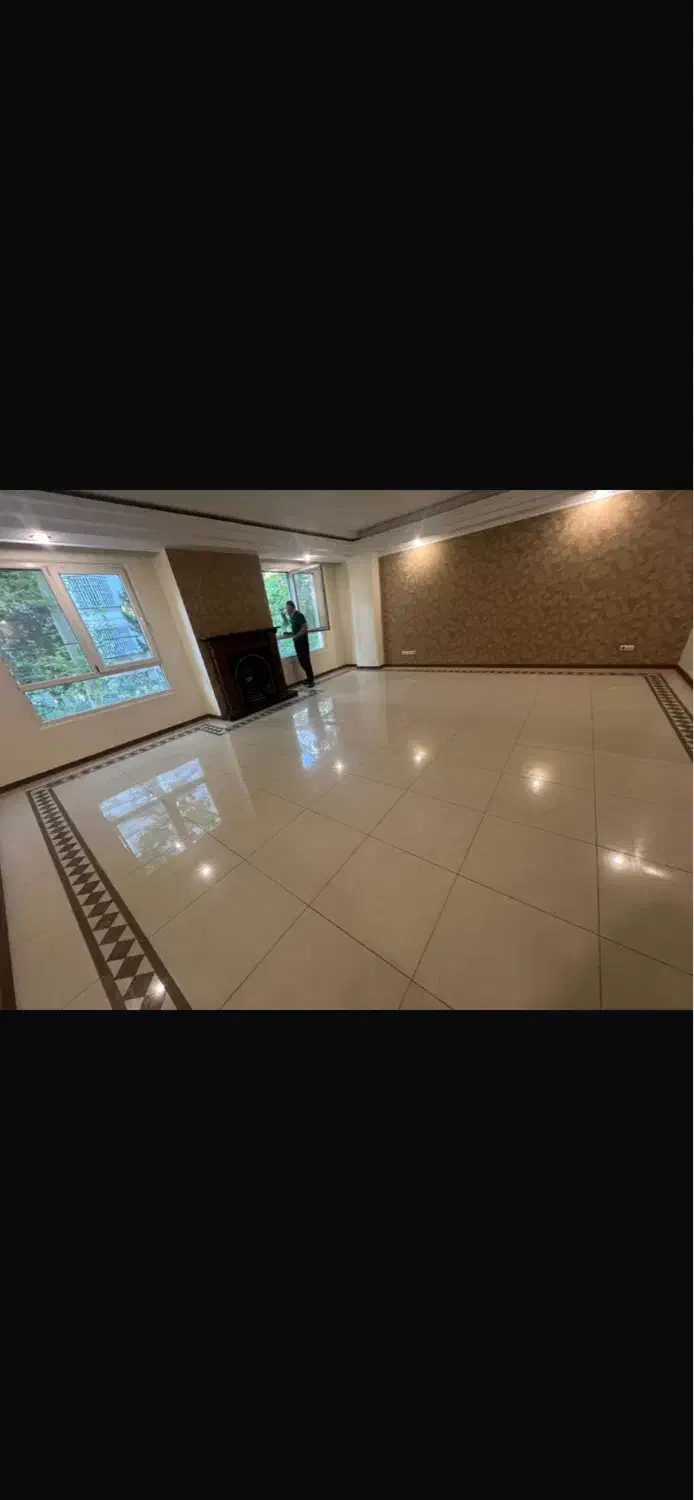 ۱۶۰ متر پاسداران