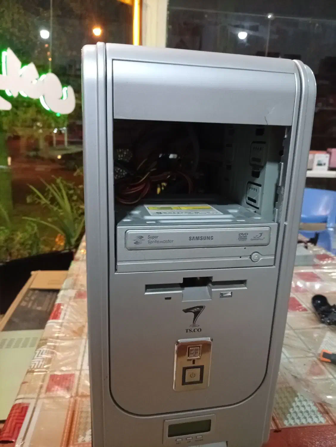 کامپیوتر نو|رایانه رومیزی|سلماس, |دیوار