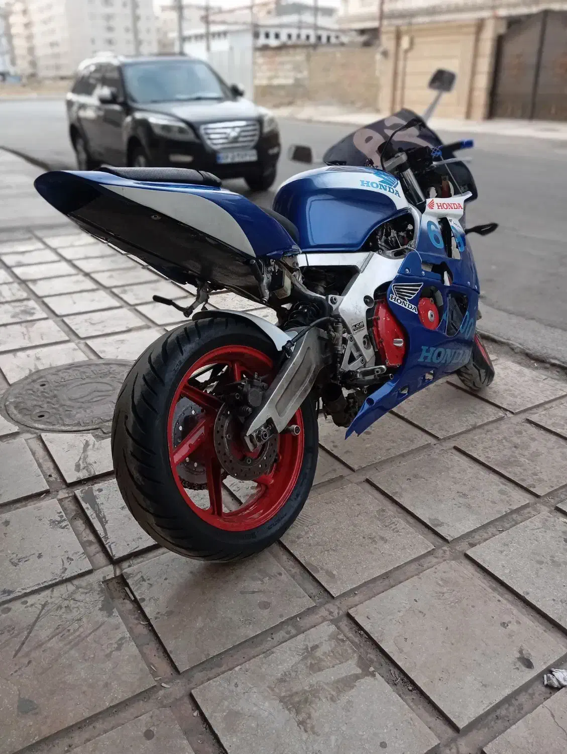 سی بی ار|موتورسیکلت|مشهد, حرم مطهر رضوی|دیوار