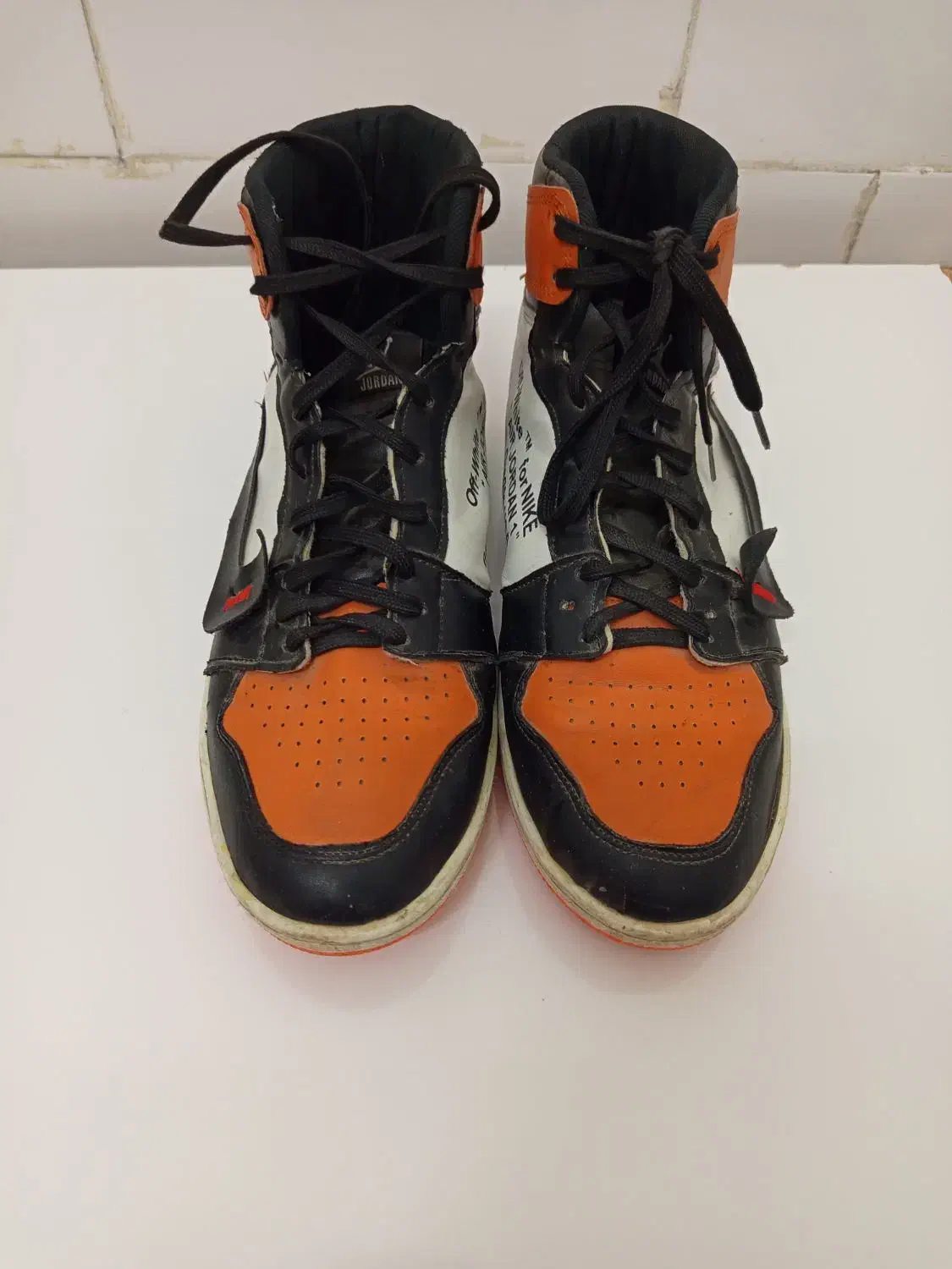 چهارصدو پنجاه|کیف، کفش، کمربند|مراغه, |دیوار