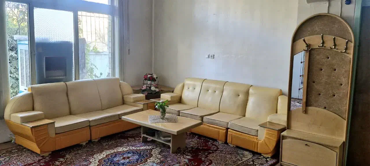 مبل و میز ناهار خوری و جاکفشی|مبلمان خانگی و میز عسلی|شهرکرد, |دیوار