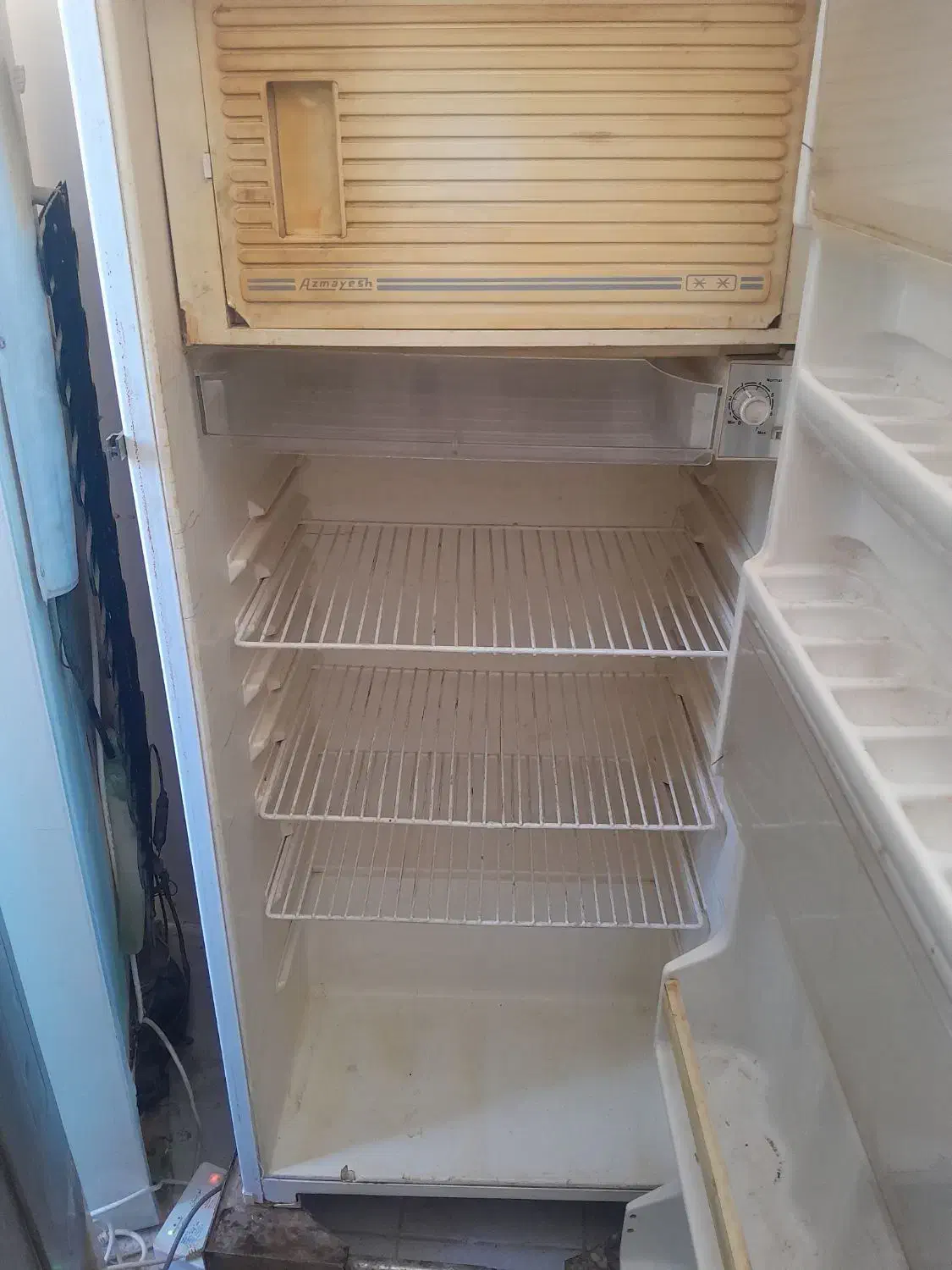 فروش یخچال|یخچال و فریزر|لار, |دیوار