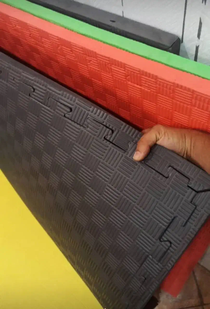 انواع تاتامی و گرانول|تجهیزات ورزشی|اصفهان, چرخاب|دیوار