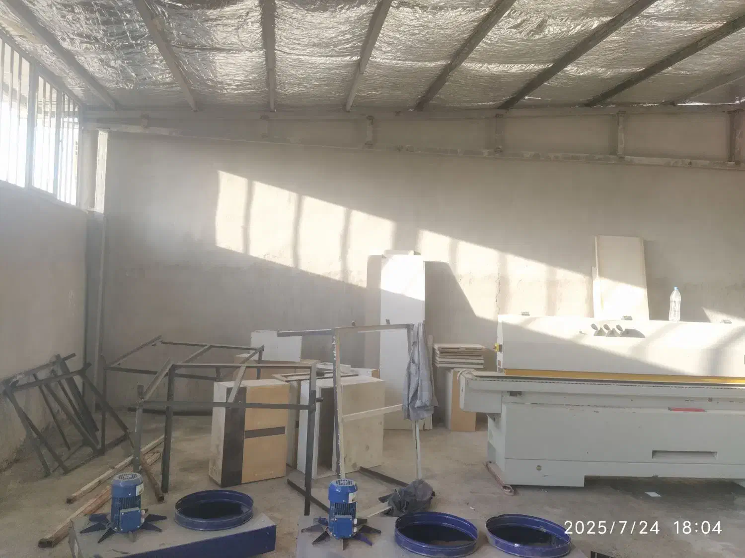 فروشگاه و نمایشگاه اجاره‌ای (جاده نورعلی بیک)|اجارهٔ مغازه و غرفه|ساوه, |دیوار