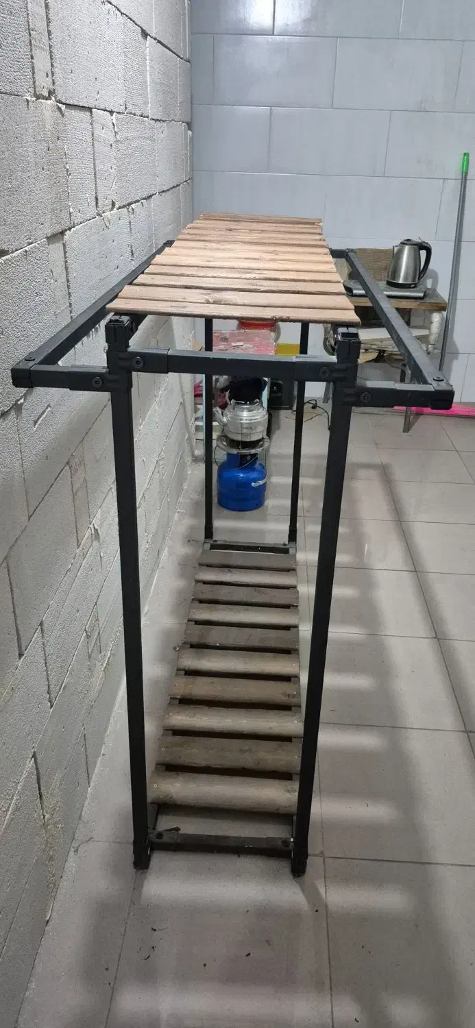 رگال و چوب لباسی|بندرخت و رختآویز|شوش, |دیوار