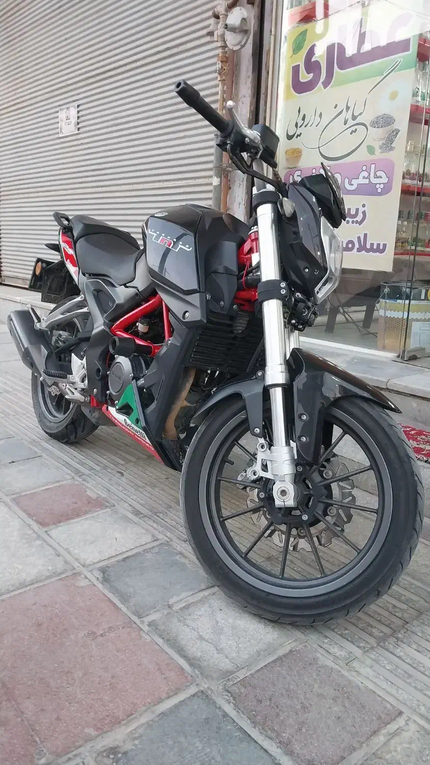 بنلی ۲۵۰ مدل ۹۹|موتورسیکلت|درگزین, |دیوار