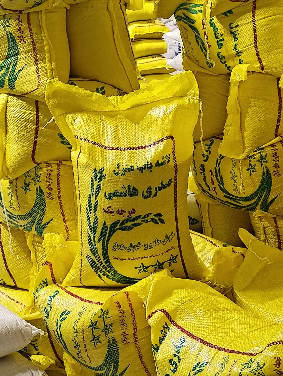 برنج لاشه درشت عطری صدری هاشمی آستانه|خوردنی و آشامیدنی|تهران, گلچین|دیوار