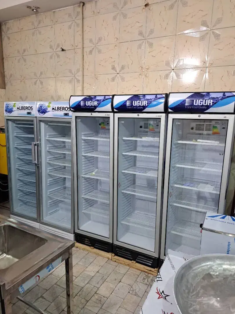 یخچال ایستاده فریزر بستنی برند اوگور و غیره|فروشگاه و مغازه|ایلام, |دیوار