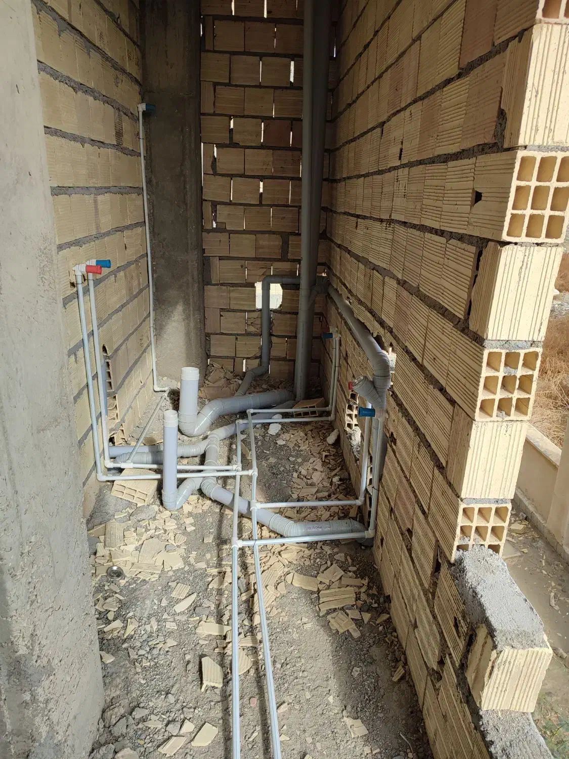 لوله کشی ساختمان اب وفاضلاب|خدمات پیشه و مهارت|میناب, |دیوار