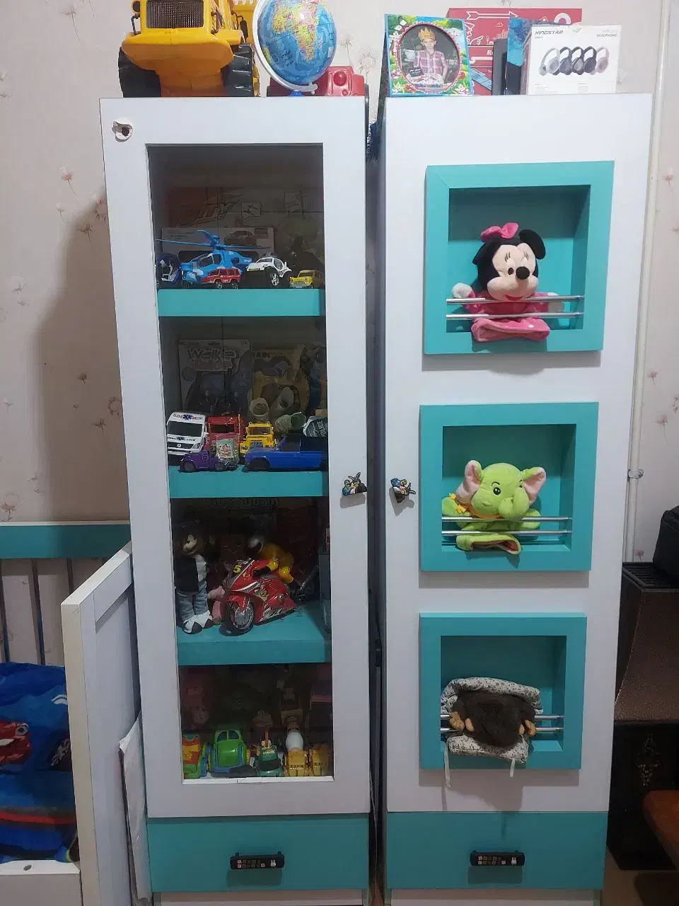 فروش ویژه و استثنایی تخت و کمد و ویترین کودک|تخت و سرویس خواب|فولادشهر, B7|دیوار